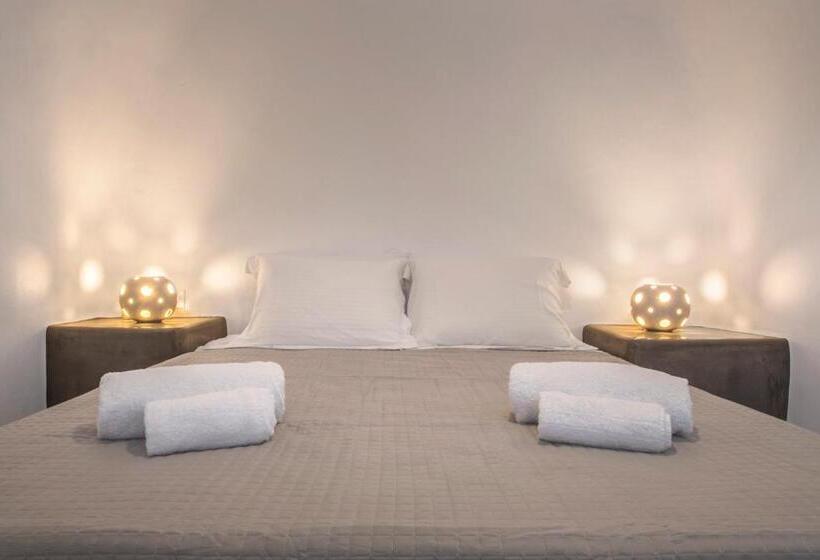 Полулюкс, Aqua Serenity Luxury Suites Santorini