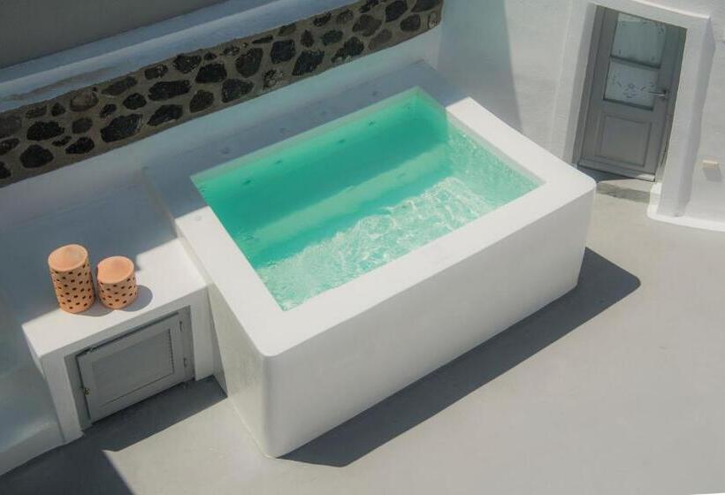Полулюкс, Aqua Serenity Luxury Suites Santorini