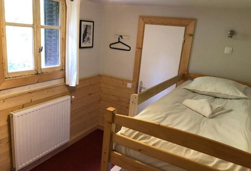 家庭间, Le Refuge