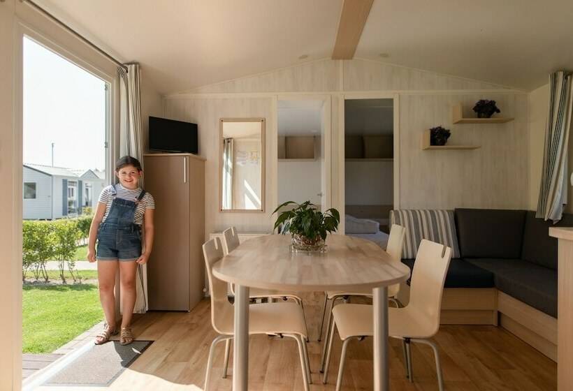 בקתת חדר, Holiday Park Klein Strand