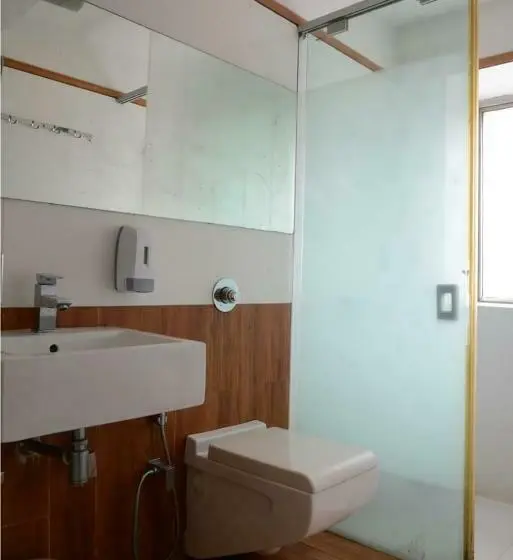 スーペリアースイート, Beautiful Hotel In Lonavala