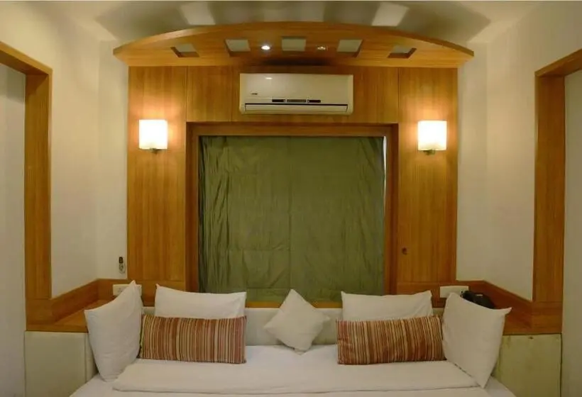スーペリアールーム, Beautiful Hotel In Lonavala