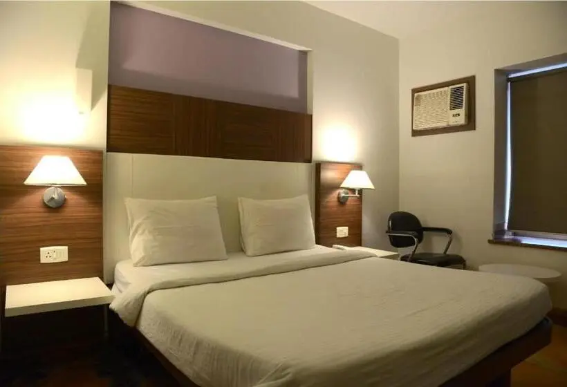 スーペリアースイート, Beautiful Hotel In Lonavala