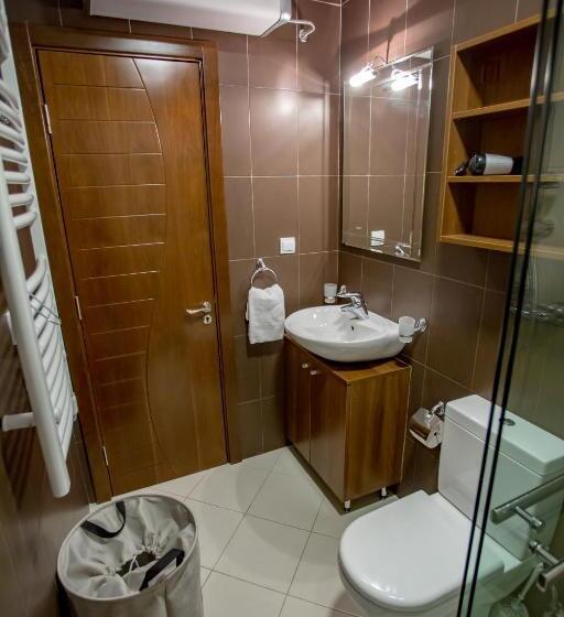 آپارتمان 1 خوابه با تراس, Foka Apartmani 30 M From Junior