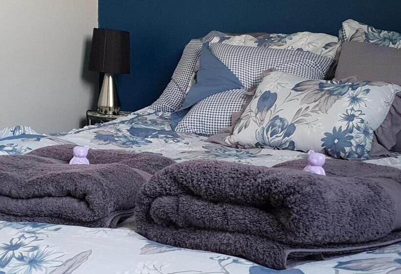 スタンダードルーム, Lockleigh Park