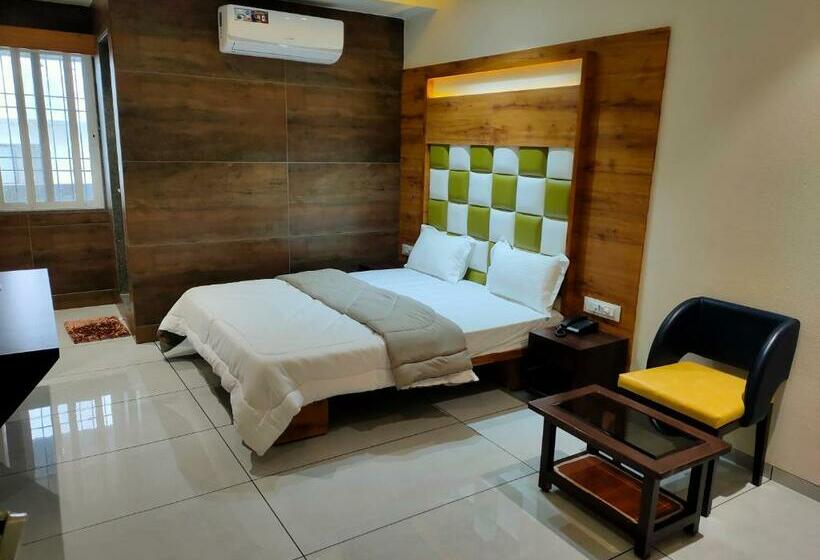 חדר דלוקס, Viram