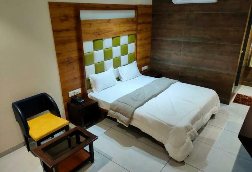 חדר דלוקס, Viram