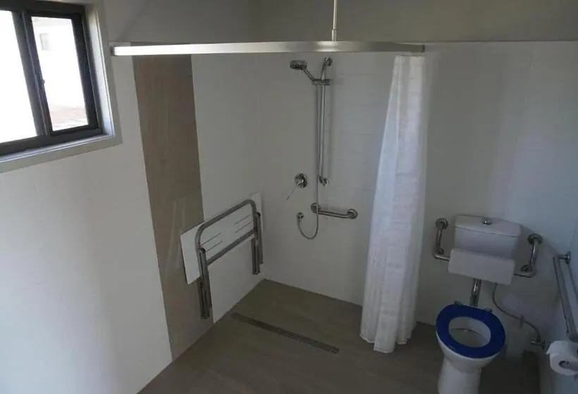 身障者適用スタンダードルーム, Narangba Motel