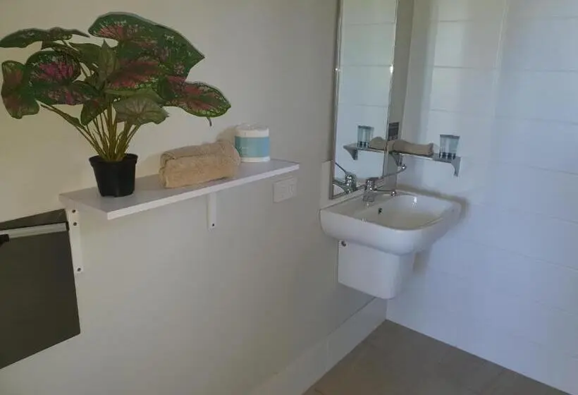 身障者適用スタンダードルーム, Narangba Motel