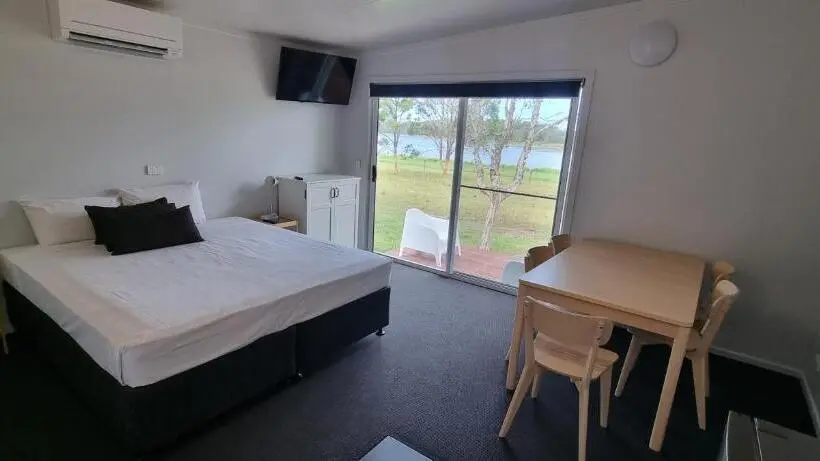 スイート（家族用）, Narangba Motel