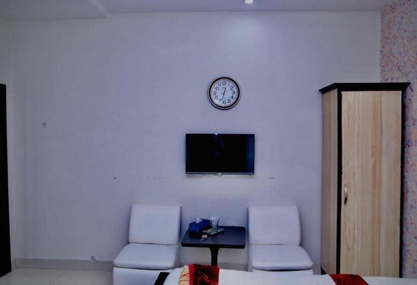 اتاق لوکس, Tulip Inn