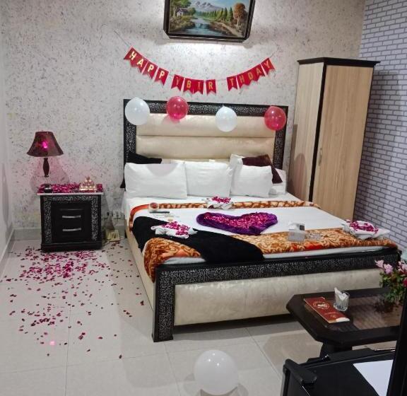 اتاق لوکس, Tulip Inn