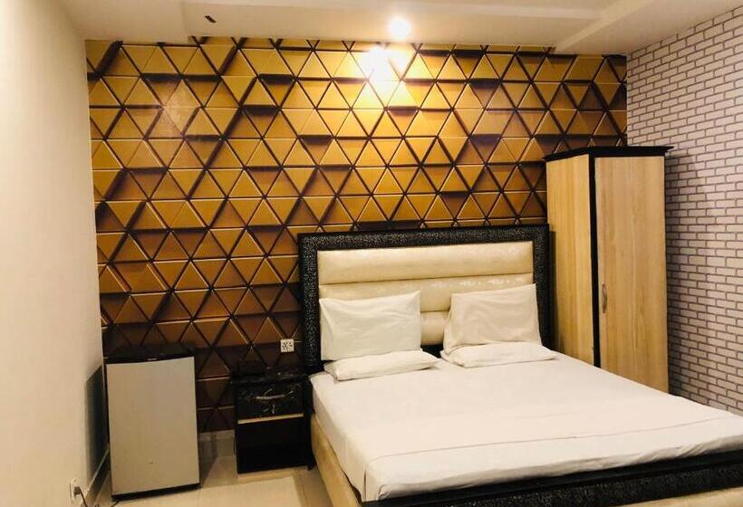 اتاق اکونومی, Tulip Inn