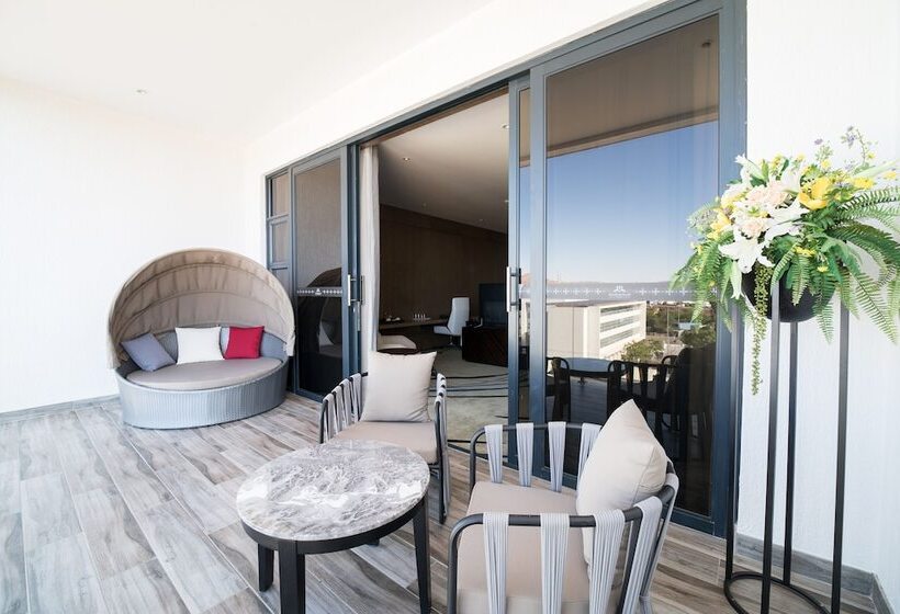 سوییت خانوادگی, Marigold