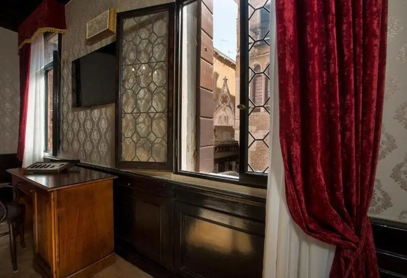 اتاق لوکس, Palazzo Suite Ducale