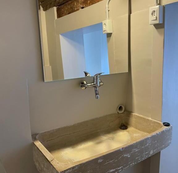 اتاق اکونومی, Palazzo Suite Ducale