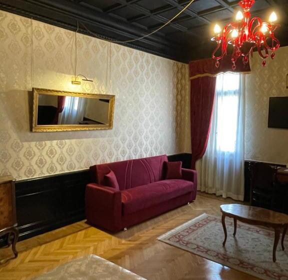 اتاق لوکس, Palazzo Suite Ducale