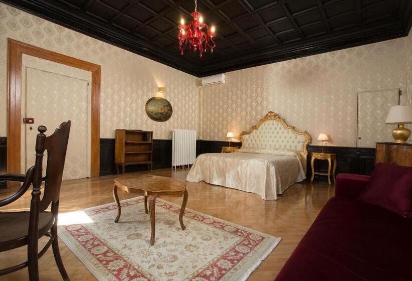 اتاق لوکس, Palazzo Suite Ducale