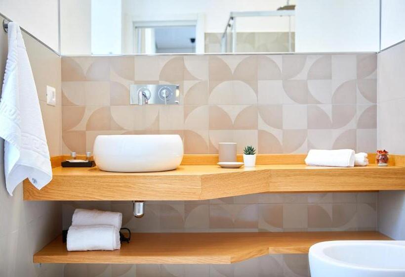 オーシャンビュースタンダードルーム, Villa Rosa Residence