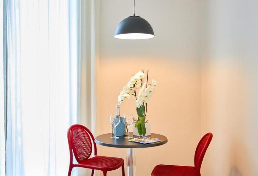 オーシャンビュースタンダードルーム, Villa Rosa Residence