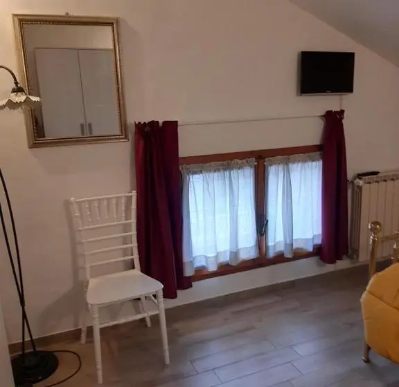 スタンダードシングルルーム, B&b I Gemelli