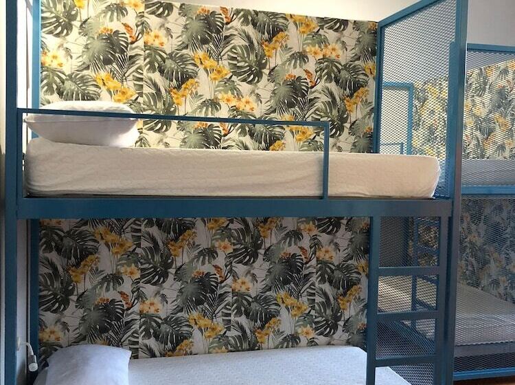 מיטה בחדר משותף, H Hostel Friendly Accommodation