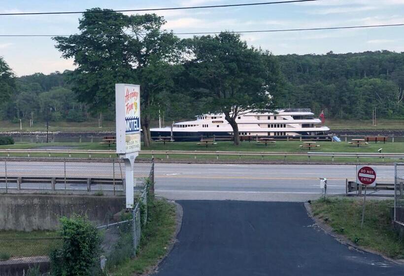 Family Suite, Herring Run Motel And Tiny Cabins