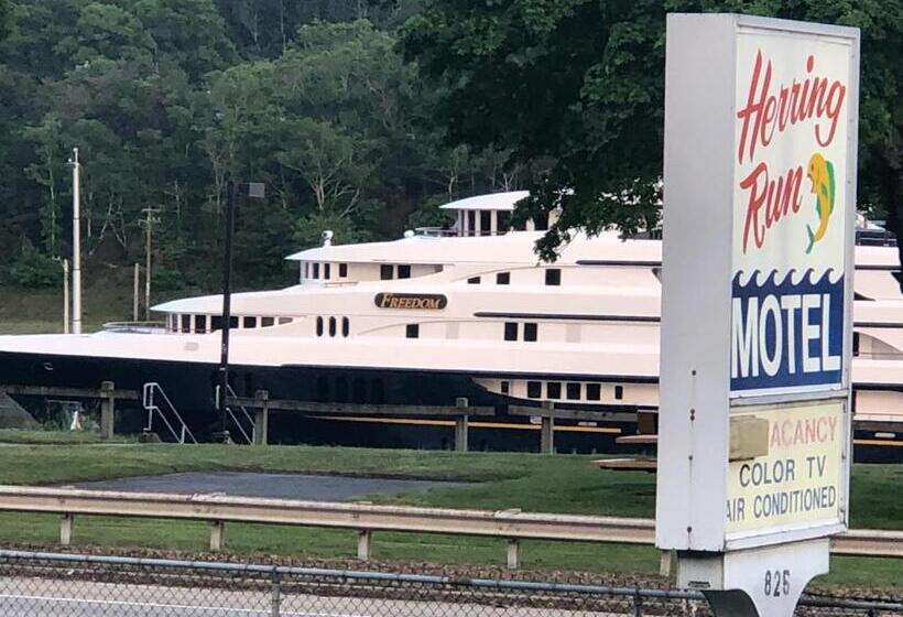 Номер Стандарт, Herring Run Motel And Tiny Cabins