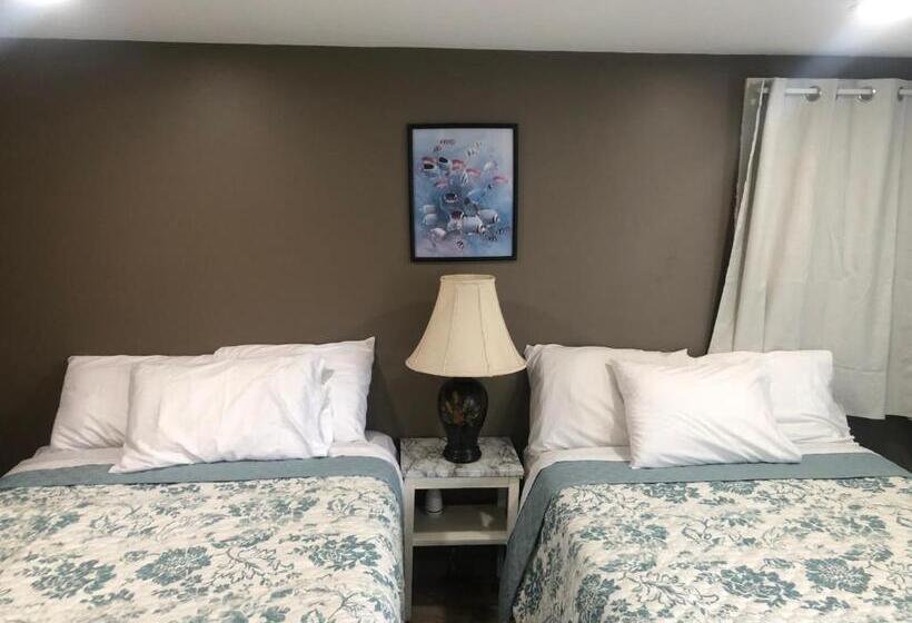 Номер Стандарт Адаптированный для Инвалидов, Herring Run Motel And Tiny Cabins