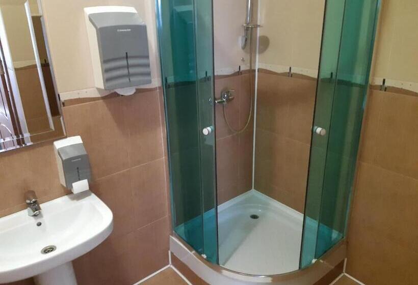 Quarto Estandar, In