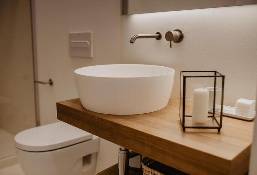 سوئیت جونیور با تخت بزرگ, La Ermita Suites   único Hotel Monumento De Córdoba