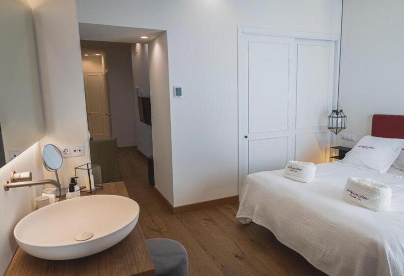 سوییت جونیور با بالکن, La Ermita Suites   único Hotel Monumento De Córdoba