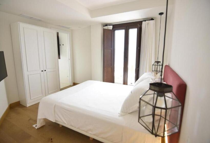 سوئیت با چشم‌انداز, La Ermita Suites   único Hotel Monumento De Córdoba