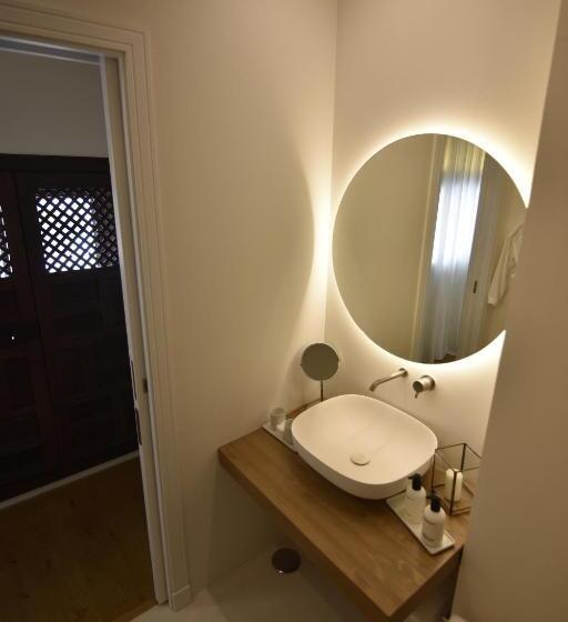 سوئیت با چشم‌انداز, La Ermita Suites   único Hotel Monumento De Córdoba