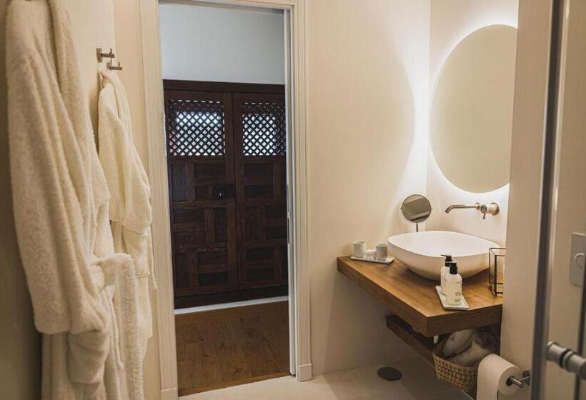 سوئیت با چشم‌انداز, La Ermita Suites   único Hotel Monumento De Córdoba