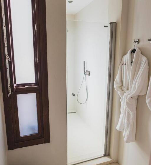 اتاق لوکس, La Ermita Suites   único Hotel Monumento De Córdoba