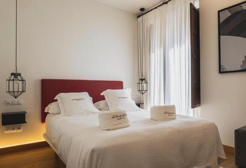 سوییت جونیور با بالکن, La Ermita Suites   único Hotel Monumento De Córdoba