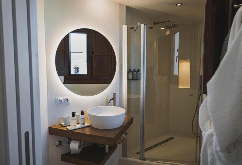 سوئیت با چشم‌انداز, La Ermita Suites   único Hotel Monumento De Córdoba