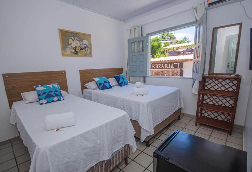 غرفة قياسية ثلاثية, Pousada Morro Tropical
