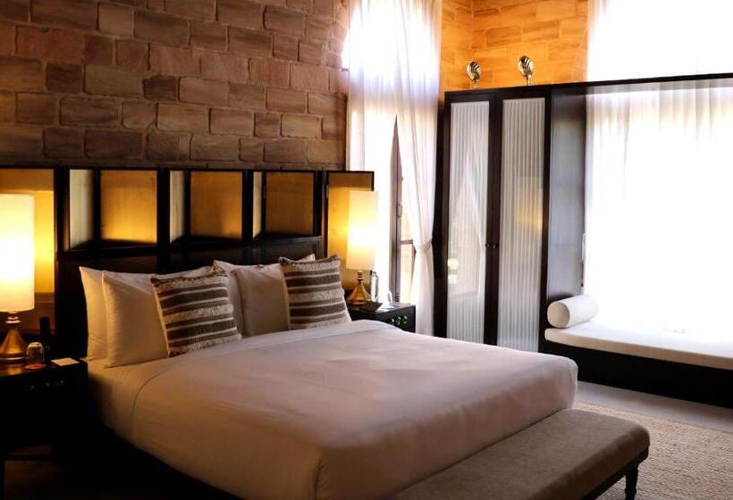 חדר דלוקס, The Postcard Gir Wildlife Sanctuary