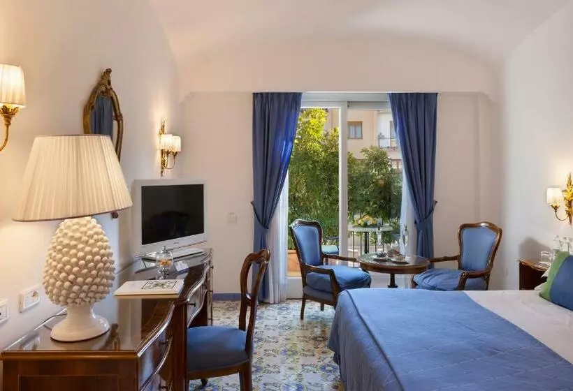 اتاق اکونومی, Grand Hotel La Favorita