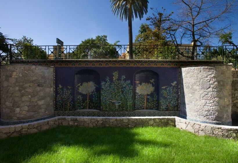 غرفة إقتصادية, Grand Hotel La Favorita