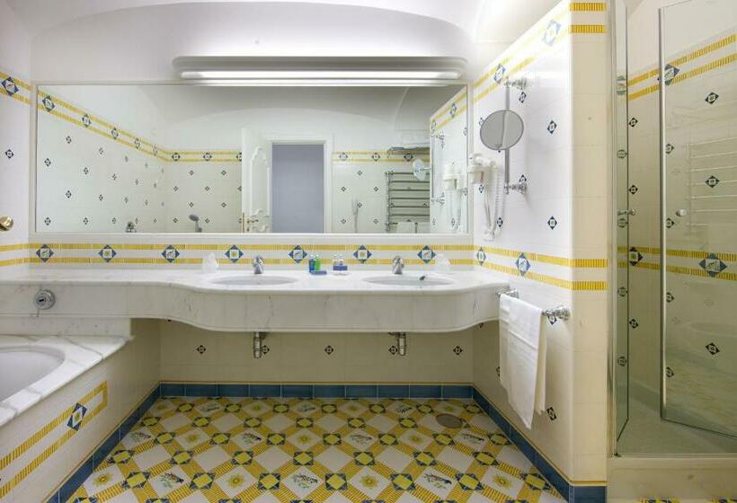 ジュニアスイート, Grand Hotel La Favorita