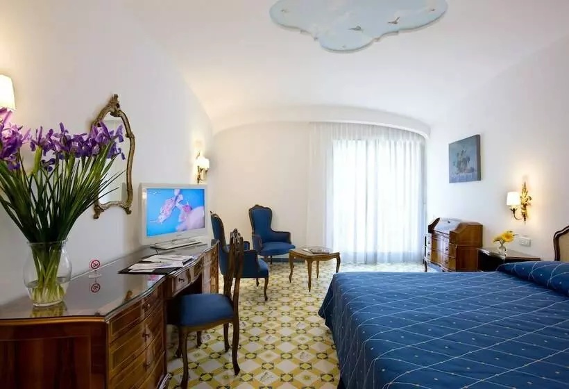 اتاق کلاسیک سه تخته, Grand Hotel La Favorita