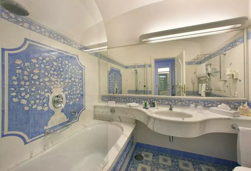 اتاق کلاسیک با چشم‌انداز شهر, Grand Hotel La Favorita