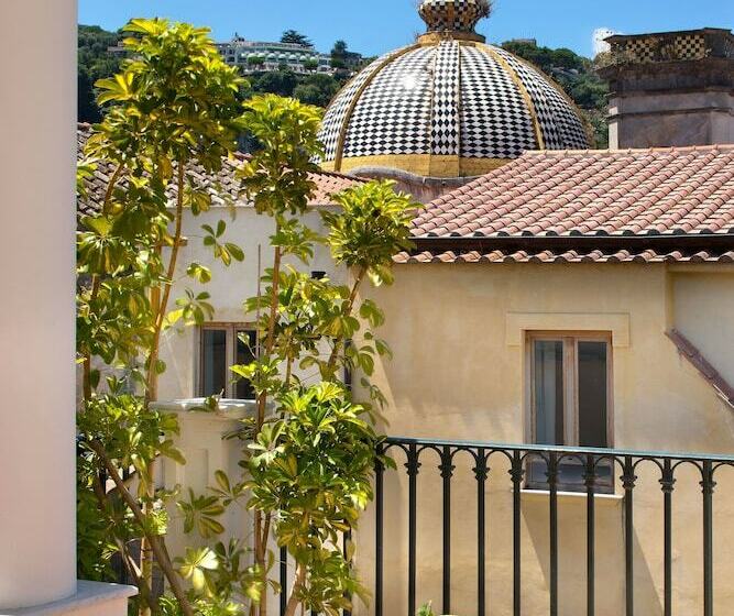 庭の見えるジュニアスイート, Grand Hotel La Favorita