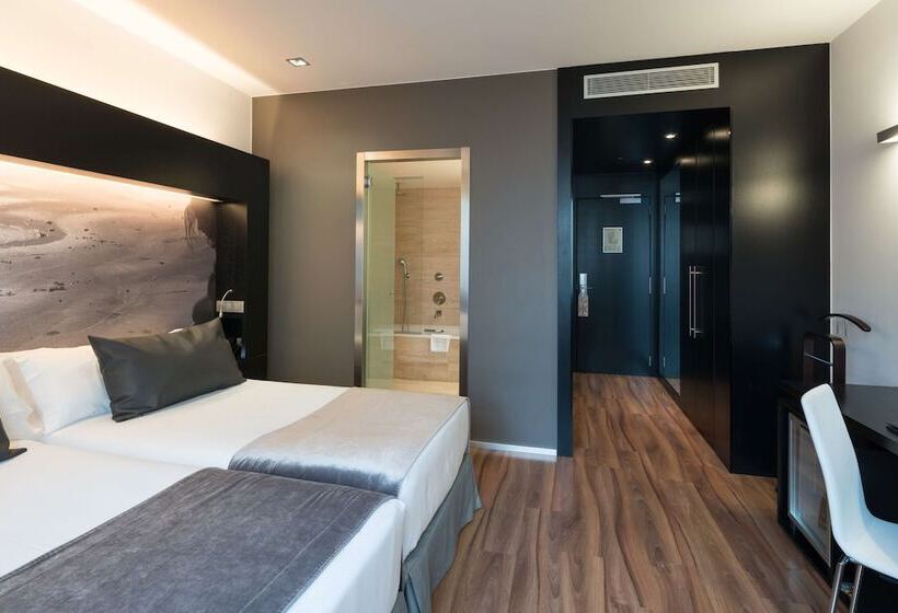 Номер Стандарт, Catalonia Catedral