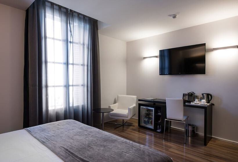 Номер Superior, Catalonia Catedral