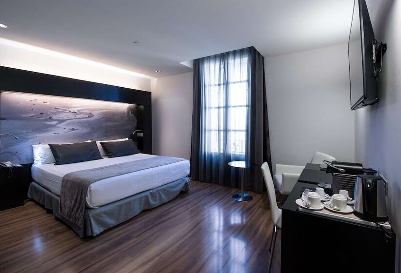 Номер Superior, Catalonia Catedral