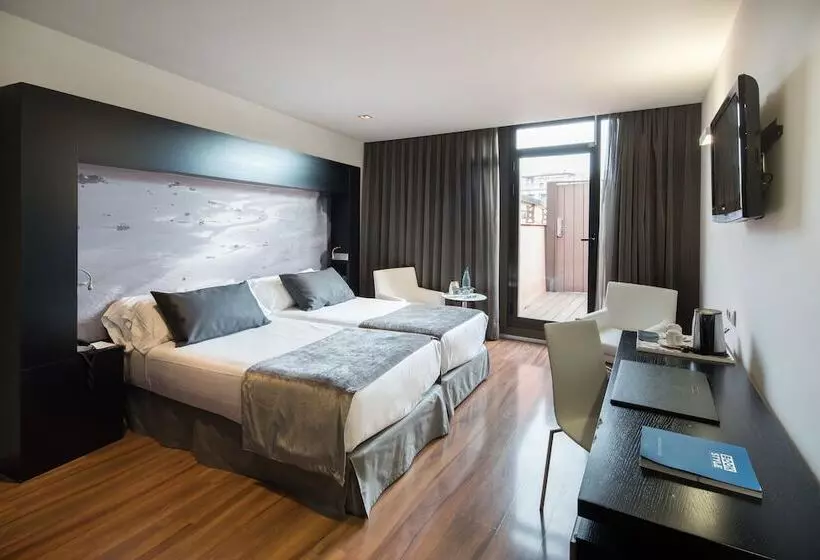 Superior Room with Terrace, Catalonia Catedral